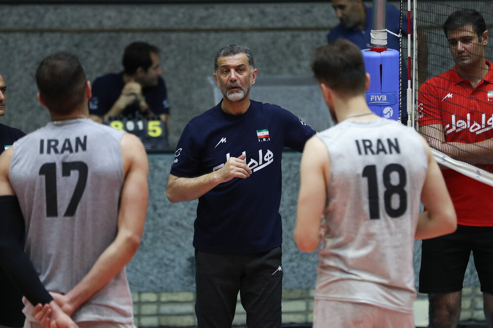 شما بهجای بهروز عطایی؛میتوانستید کسی را خط بزنید؟