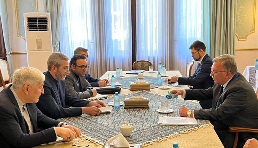 Iran, Russia negotiators hold talks in Vienna