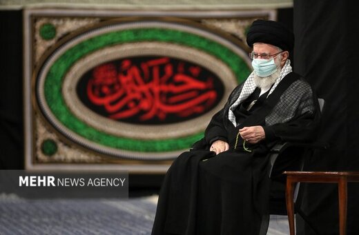 اقامة مراسم الليلة الاولى للعزاء الحسيني بحضور قائد الثورة الاسلامية