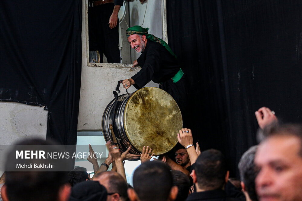 آیین مشعل گردانی نجفی‌های مقیم قم