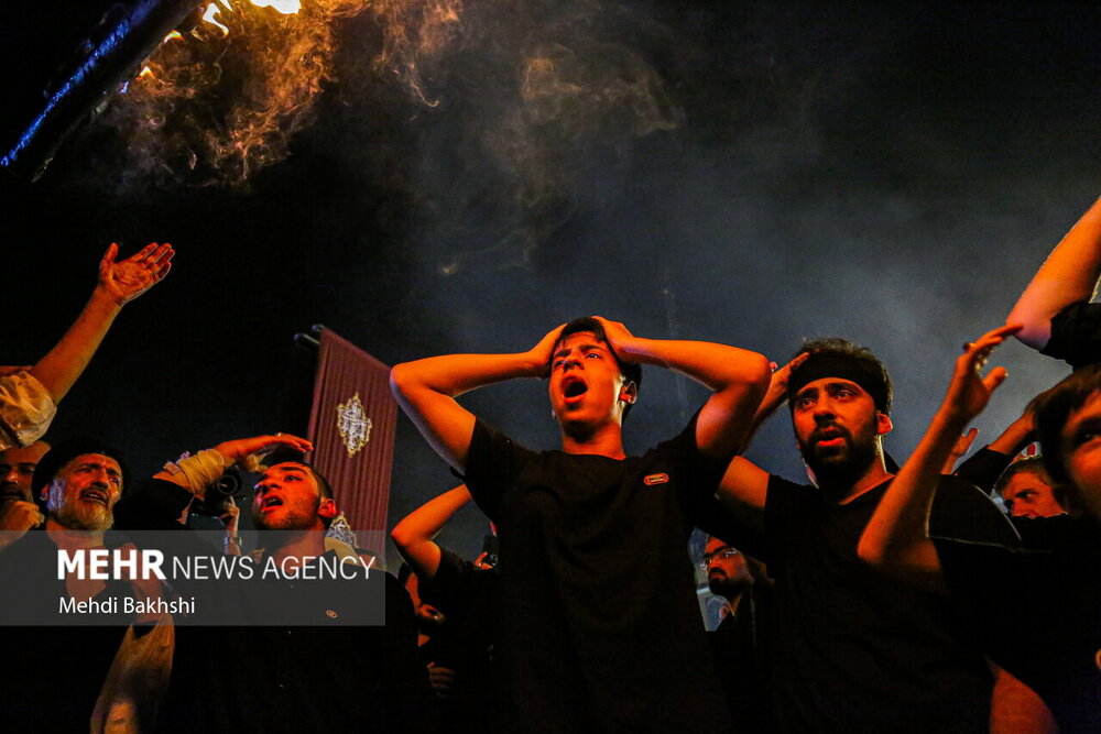 آیین مشعل گردانی نجفی‌های مقیم قم