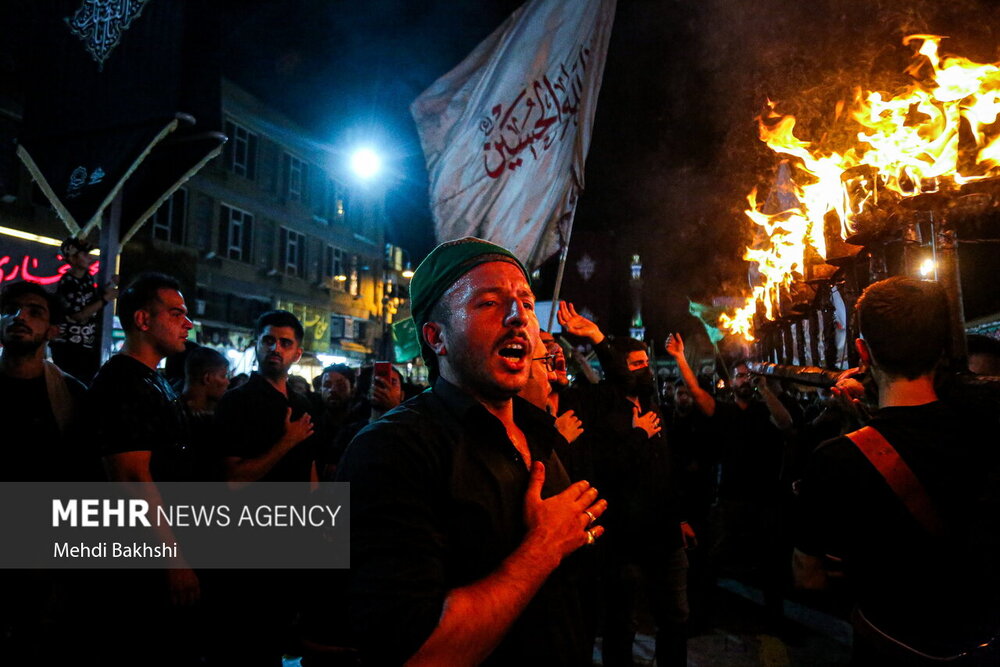 آیین مشعل گردانی نجفی‌های مقیم قم