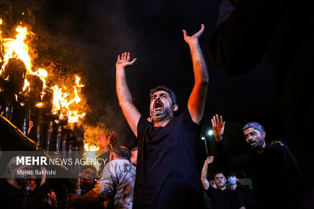 آیین مشعل گردانی نجفی‌های مقیم قم