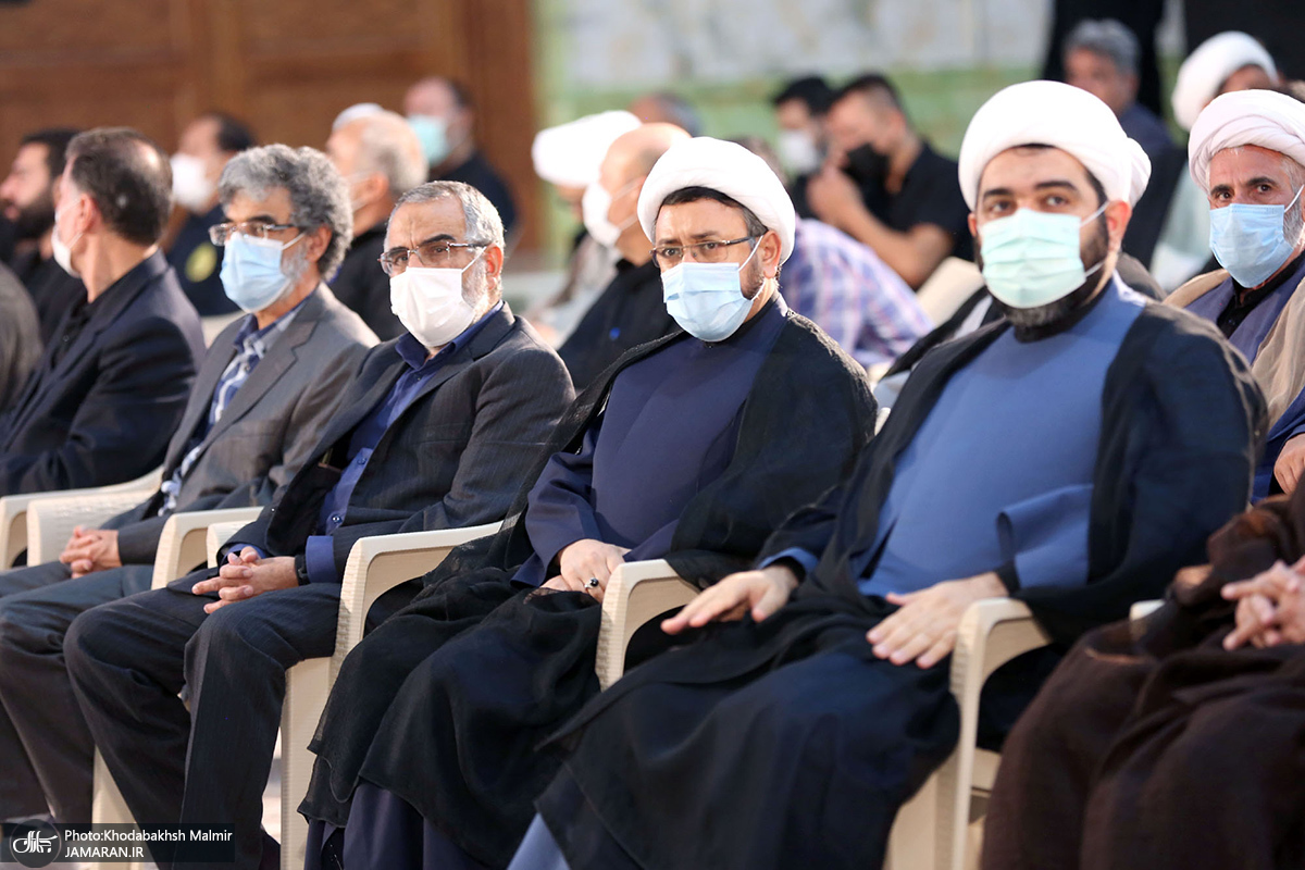 برگزاری مراسم عزاداری شب تاسوعای حسینی (ع) در حرم امام (ره) + عکس ها