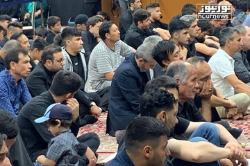 تصاویر | شرکت مذاکره‌کنندگان ایرانی در مجلس عزاداری سالار شهیدان در مرکز اسلامی وین