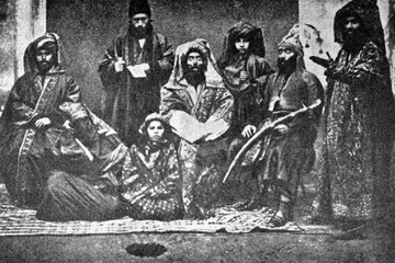 تعزیه‌خوان‌های تکیه دولت ناصرالدین‌شاه چقد دستمزد می‌گرفتند؟