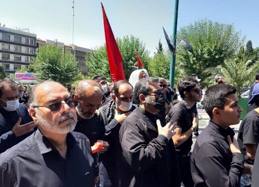 پیام وزیر ارشاد برای روز خبرنگار همزمان با حضور در مراسم عزاداری / عکس