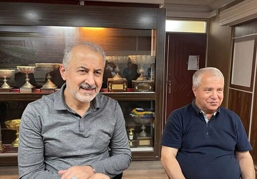 علی پروین: برای رفتن به پرسپولیس التماس نمیکنم!