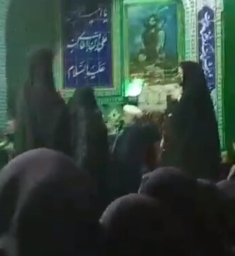 پایان اعتراض خانم‌های محجبه یزدی با عذرخواهی روحانی سخنران یک حسینیه