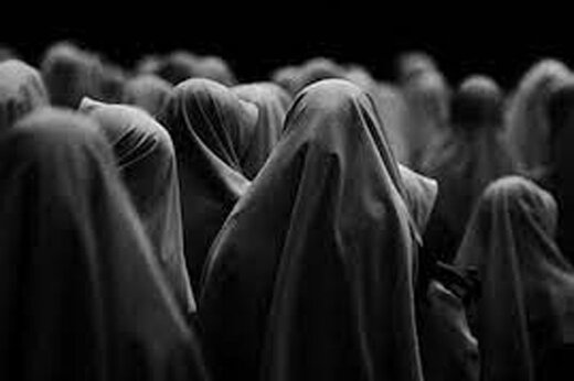 ببینید | اعتراض خانم‌های محجبه یزدی به ادعای یک روحانی در خصوص ارتباط فقر و بدحجابی!