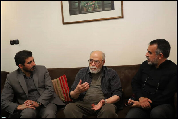 اکبر زنجانپور با یک نمایش به تئاتر بازمیگردد