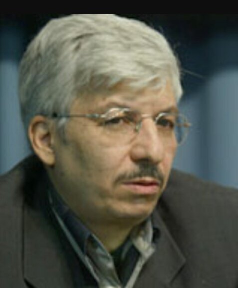 فعال سیاسی اصلاح طلب : برای گریز از پاسخگوی به مردم ، سراغ حجاب و موسیقی می روند / مراقب دلکندگی مردم از صاحبان قدرت باشیم