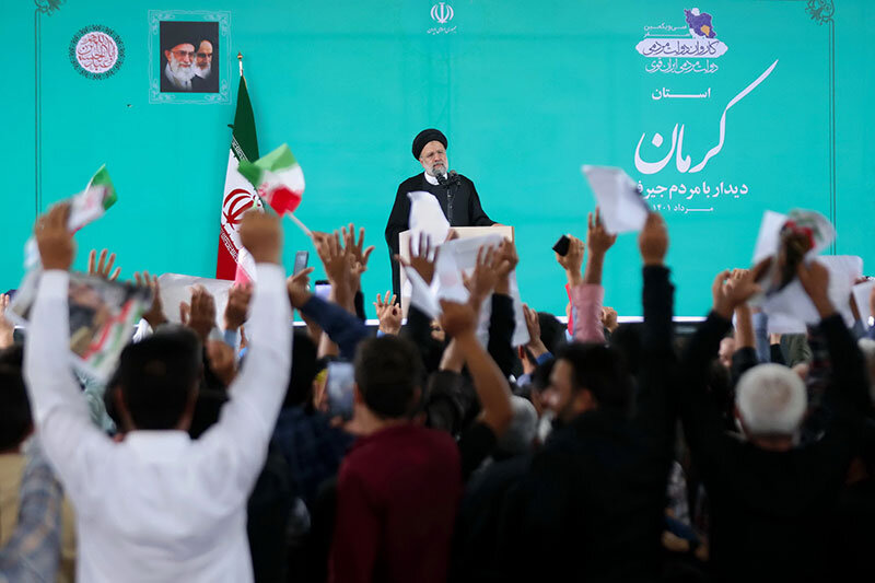 رئیسی : رهبری فرمانده هستند، بنده و سایر دوستان عمل کننده هستیم / سازمان مهاجران را تشکیل میدهیم