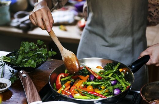 یک هشدار مهم به زنانی که رژیمهای گیاهخواری دارند