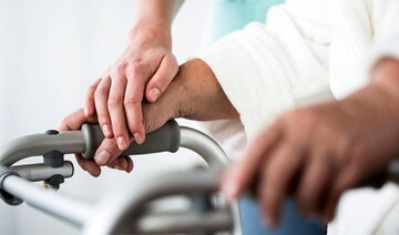 کمک ۷۴۰ میلیون ریالی برای خرید وسایل کمک توانبخشی در قشم
