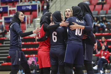 Iranian women secure int’l volleyball medal after 56 years