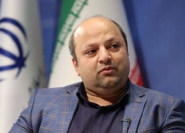 آفات روزنامهنگاری امروز ما؛ از دولتی تا امنیتی شدن/ نوروزپور: جای خالی سرگرمی در رسانه، سیاست را برای مردم تبدیل به سرگرمی کرده است آفات روزنامهنگاری امروز ما؛ از دولتی تا امنیتی شدن/ نوروزپور: جای خالی سرگرمی در رسانه، سیاست را برای مردم تبدیل به سرگرمی کرده است