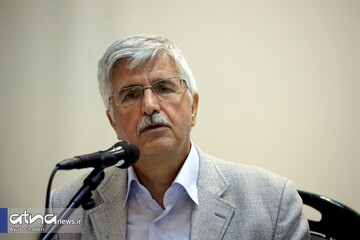 دلاوری : حاشیه نشینی میانه روهای اصلاح طلب و اصولگرا ، زنگ خطری جدی است دلاوری : حاشیه نشینی میانه روهای اصلاح طلب و اصولگرا ، زنگ خطری جدی است