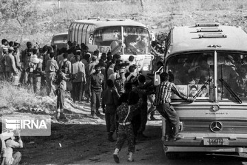 بازگشت پرستوها؛ تصاویری منتشر نشده از ورود آزادگان به میهن