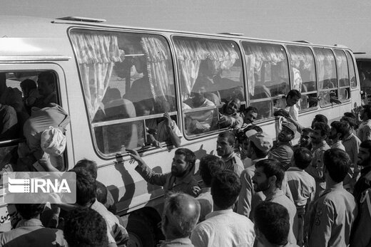 بازگشت پرستوها؛ تصاویری منتشر نشده از ورود آزادگان به میهن