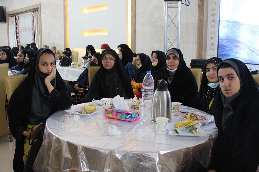 اختتامیه هفدهمین دوره مسابقات قرآن، عترت و نماز دانش آموزان دختر/ عکس