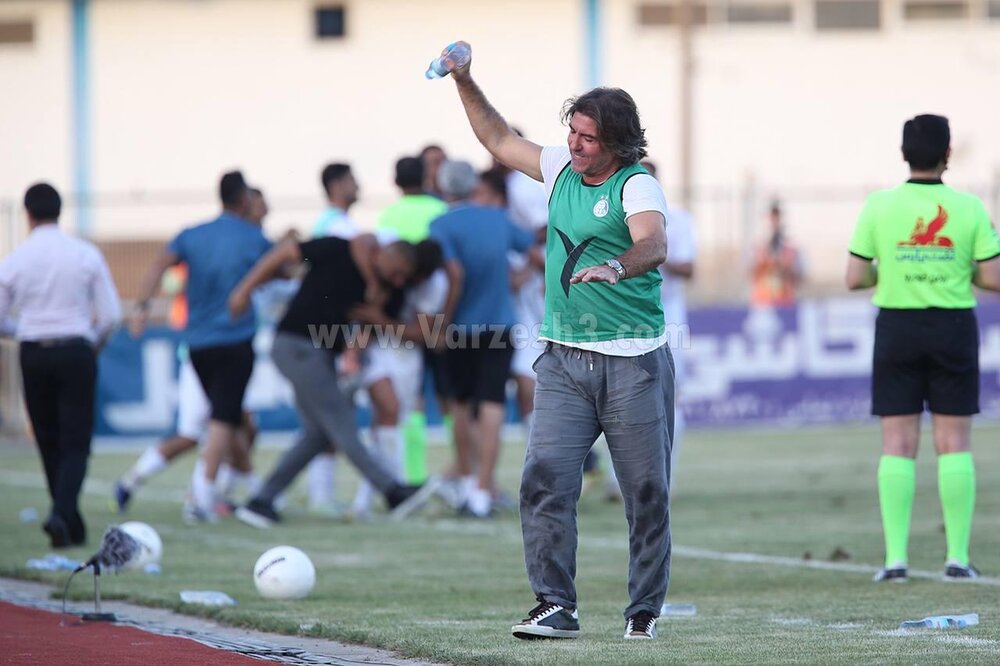 فریم به فریم با خشم و حرکت زشت ساپینتو در بازی با ملوان/عکس