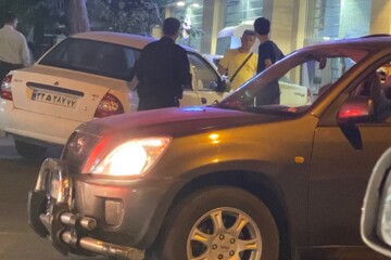 ببینید | وحشت در خیابان پاسداران؛ ورود النود به داخل بانک و حضور پلیس ببینید | وحشت در خیابان پاسداران؛ ورود النود به داخل بانک و حضور پلیس