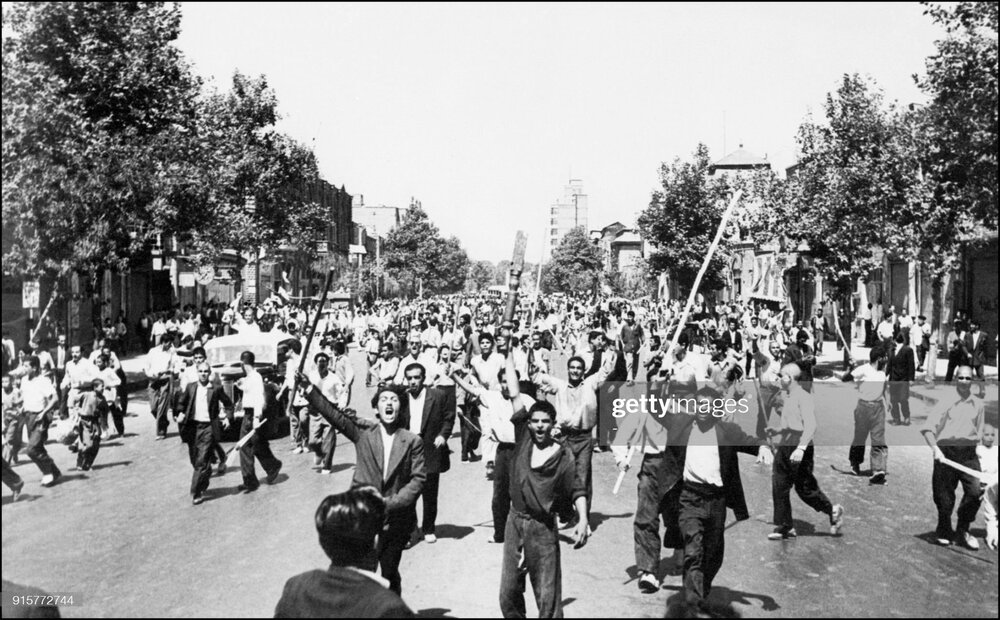 ۲۸ مرداد در آینه عکس ها / دولت ملی چگونه سرنگون شد؟