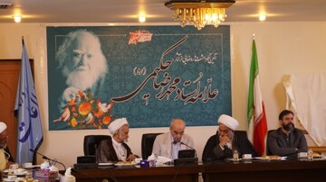 رضا داوری اردکانی: حکیمی ضد فلسفه نبود اما فلسفه را عین دین نمیدانست رضا داوری اردکانی: حکیمی ضد فلسفه نبود اما فلسفه را عین دین نمیدانست