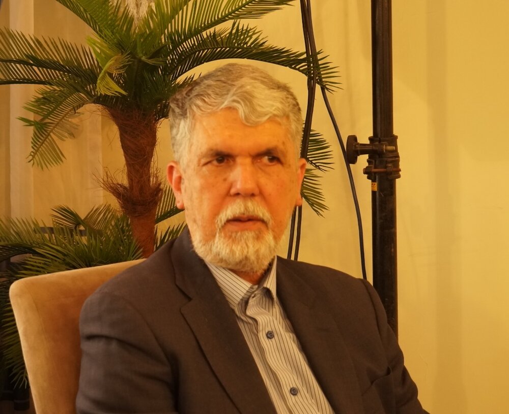 رضا داوری اردکانی: حکیمی ضد فلسفه نبود اما فلسفه را عین دین نمیدانست