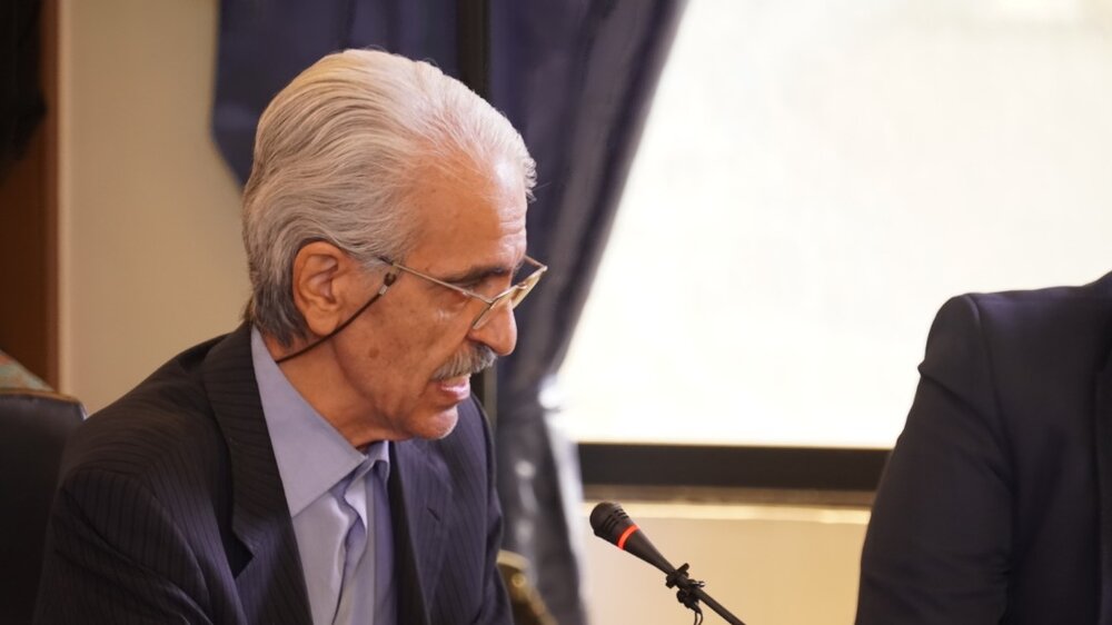 رضا داوری اردکانی: حکیمی ضد فلسفه نبود اما فلسفه را عین دین نمیدانست