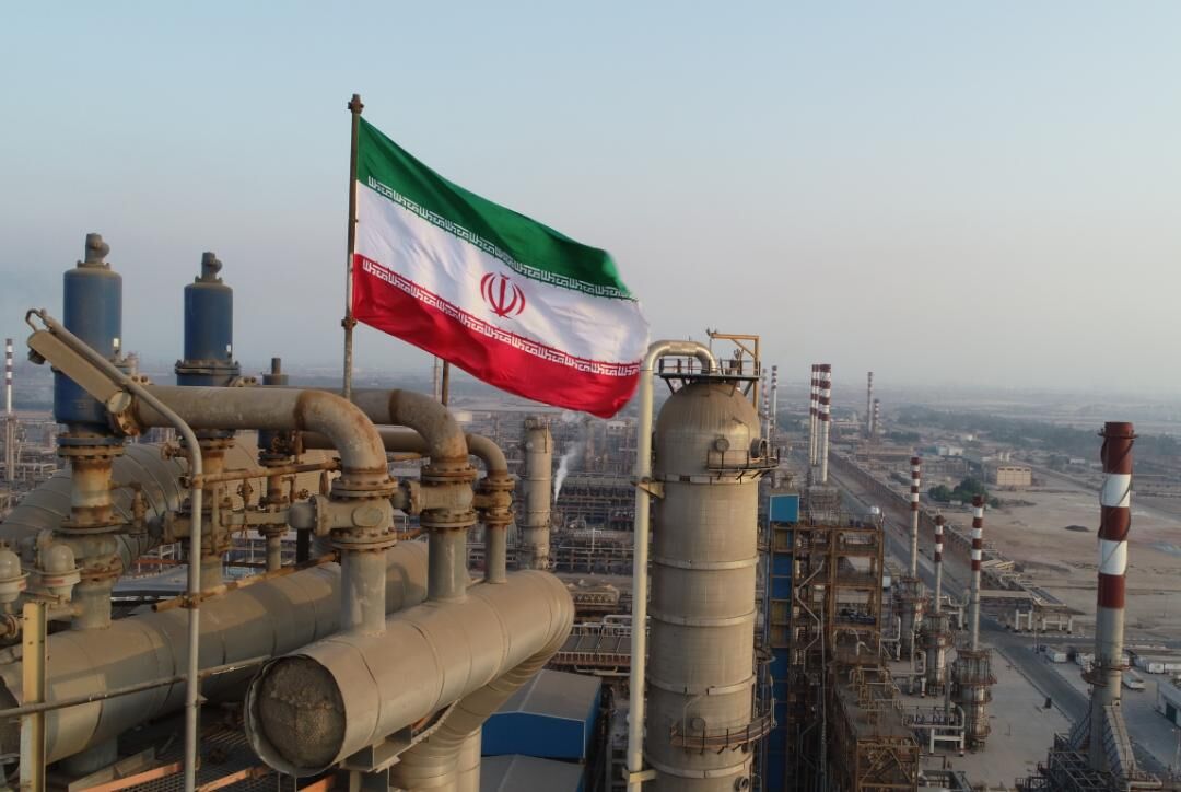 احیای توافق هسته‌ای چه تغییری در معادلات نفت ایران دارد؟/ نگاه‌ها به گام آخر مذاکرات هسته‌ای