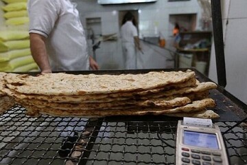 اتباع افغان اجازه خرید نان ندارند/ رونق کارت‌های بانکی اجاره‌ای 