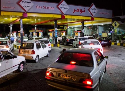 شایعه  گرانی بنزین جایگاه های شرق کرمان را شلوغ کرد/ اخبار را از مراجع رسمی دنبال کنید