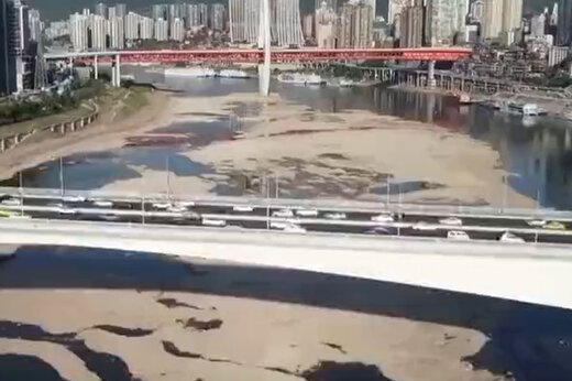 ببینید | خشک شدن رودخانه یانگ تسه در چین