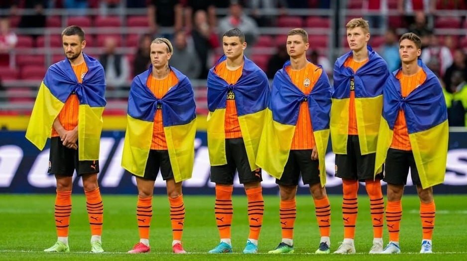 بازگشت فوتبال به کشور جنگزده!/عکس