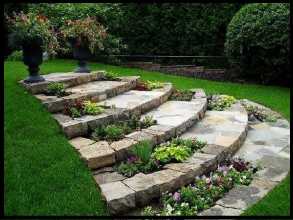 ایدههای خلاقانه برای محوطهسازی باغ با سنگ
