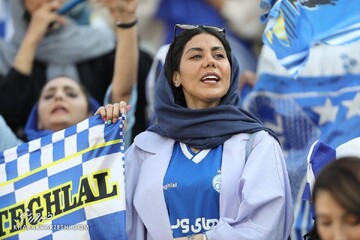 تصاویری از حضور تاریخی بانوان استقلالی برای نخستین مرتبه