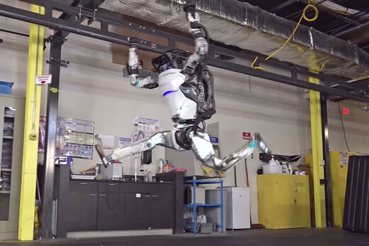 ببینید | حرکات فوق‌العاده ربات ژیمناست در نمایشگاه جهانی رباتیک