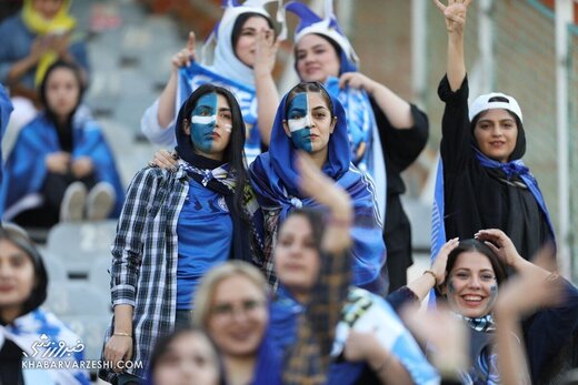 تصاویری از حضور تاریخی بانوان استقلالی برای نخستین مرتبه
