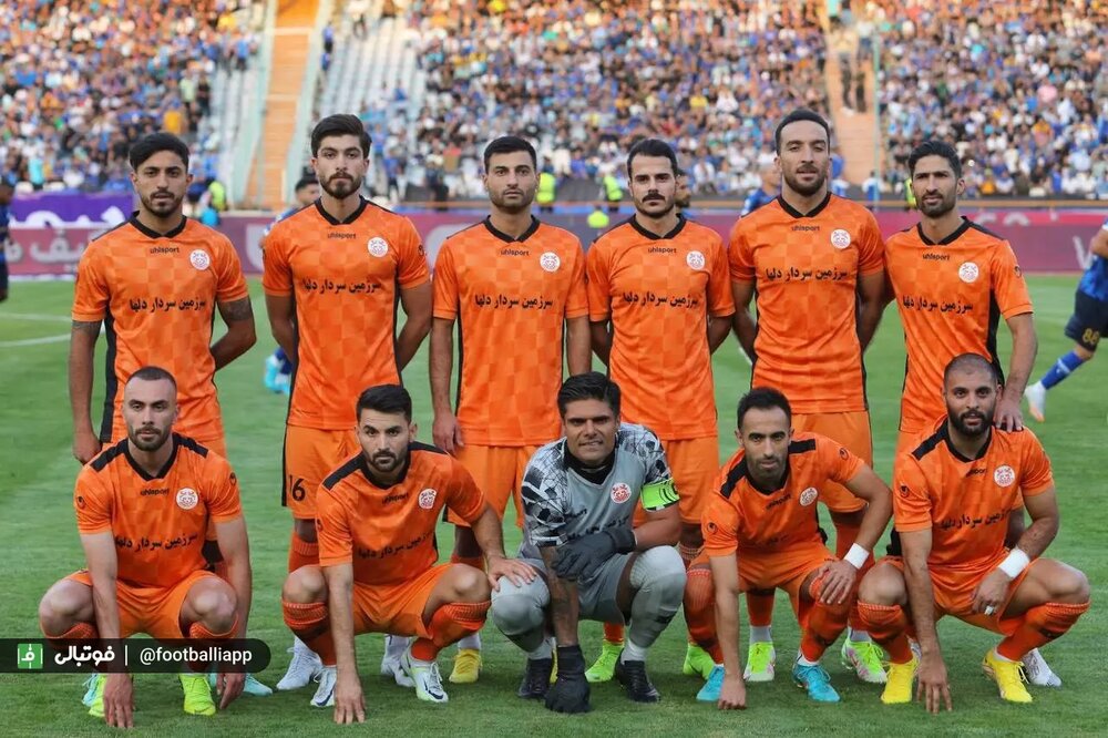 پایان ناکامیهای استقلال در آزادی