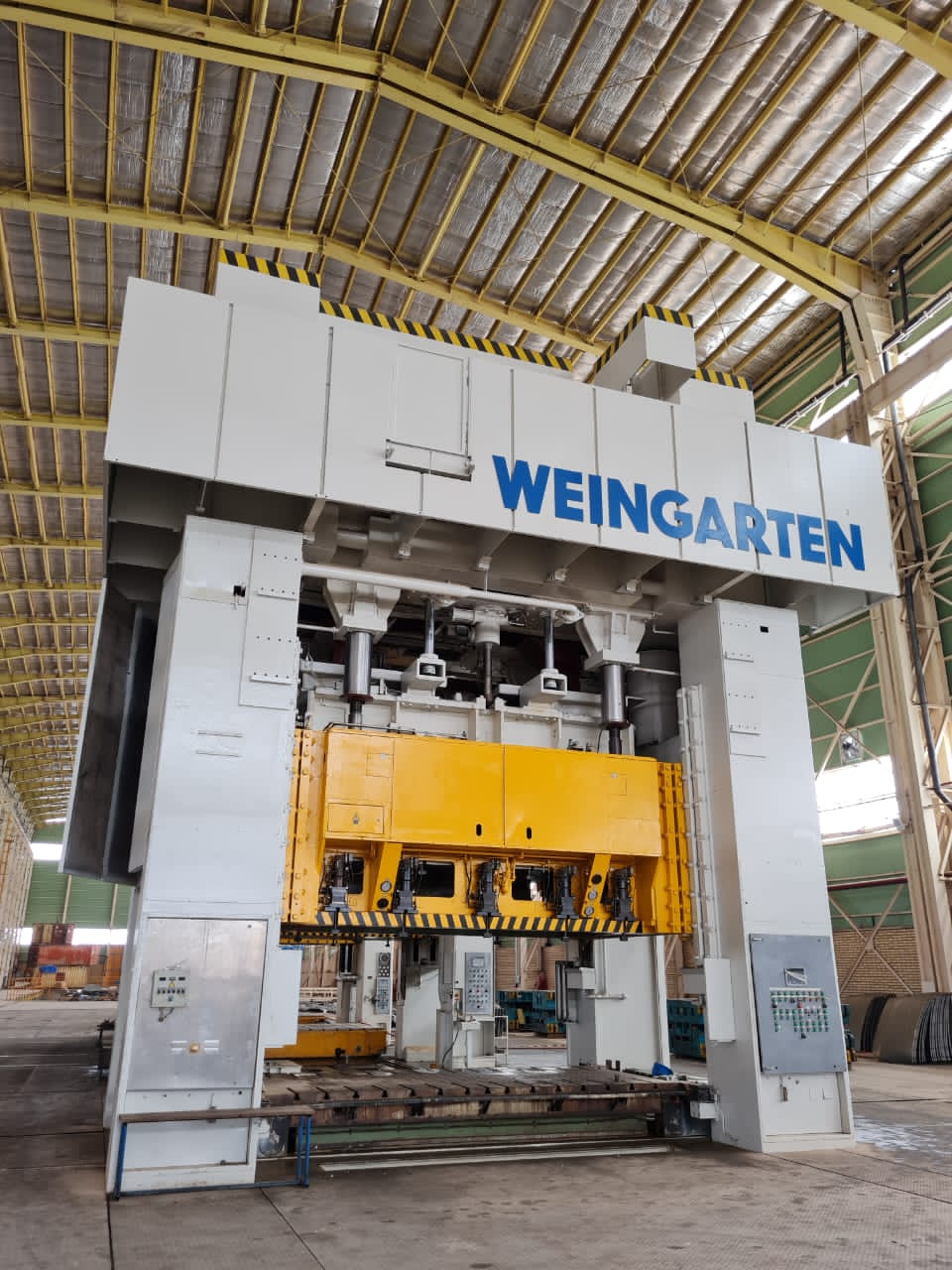 هم زمان با هفته دولت: تولید قطعات بدنه خودرو «جی ۴» آغاز شد