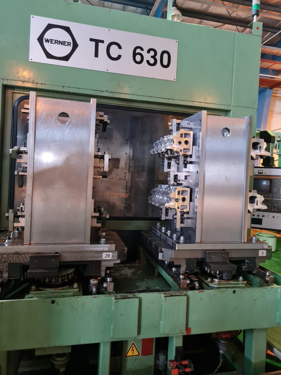 هم زمان با هفته دولت: تولید قطعات بدنه خودرو «جی ۴» آغاز شد