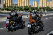 ببینید | رژه خبرساز ۱۰ موتورسوار با هارلی دیویدسون در خیابان‌های تهران