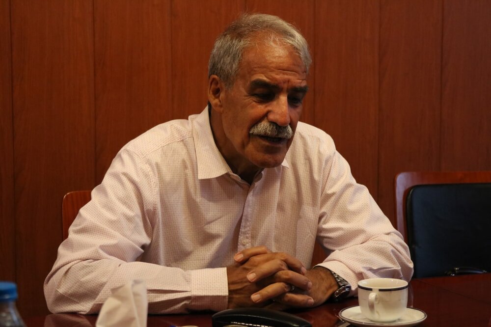 امیراحمدیان: چین بیشتر تبلیغات و هیاهو میکند؛ باید احتیاط کرد/سریلانکا آینه عبرت است