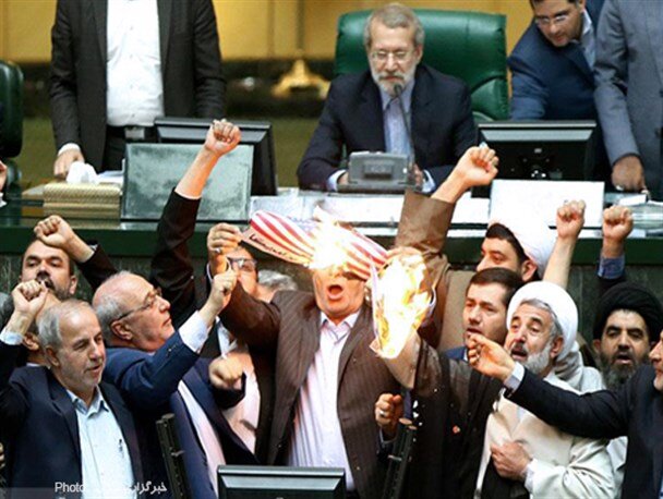 آخرین تلاش ها در واپسین روزها / تک صدایی ضدبرجامی «پایداری ها» 2