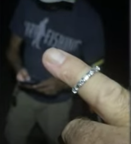 حلقه ازدواج گمشده پس از سه روز به دست صاحبش برگشت/ عکس