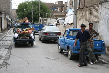 مردان این محله مزدا دوست دارند! مردان این محله مزدا دوست دارند!