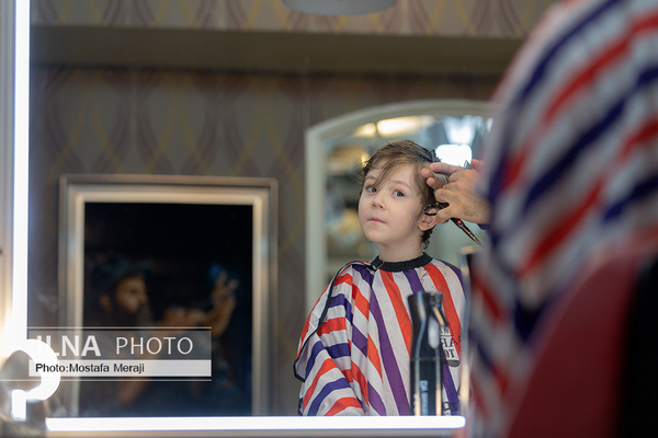 تورم یقه آرایشگران را هم گرفت/ معضل بزرگ سالنهای پیرایش در تهران