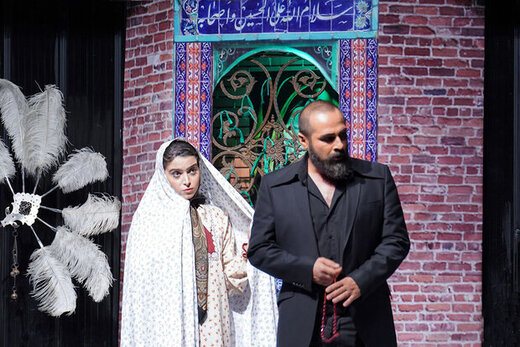 تماشاخانه سنگلج درگیر در یک مثلت عاشقانه میشود/عکس تماشاخانه سنگلج درگیر در یک مثلت عاشقانه میشود/عکس